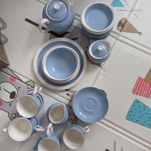 Wedgewood teaset